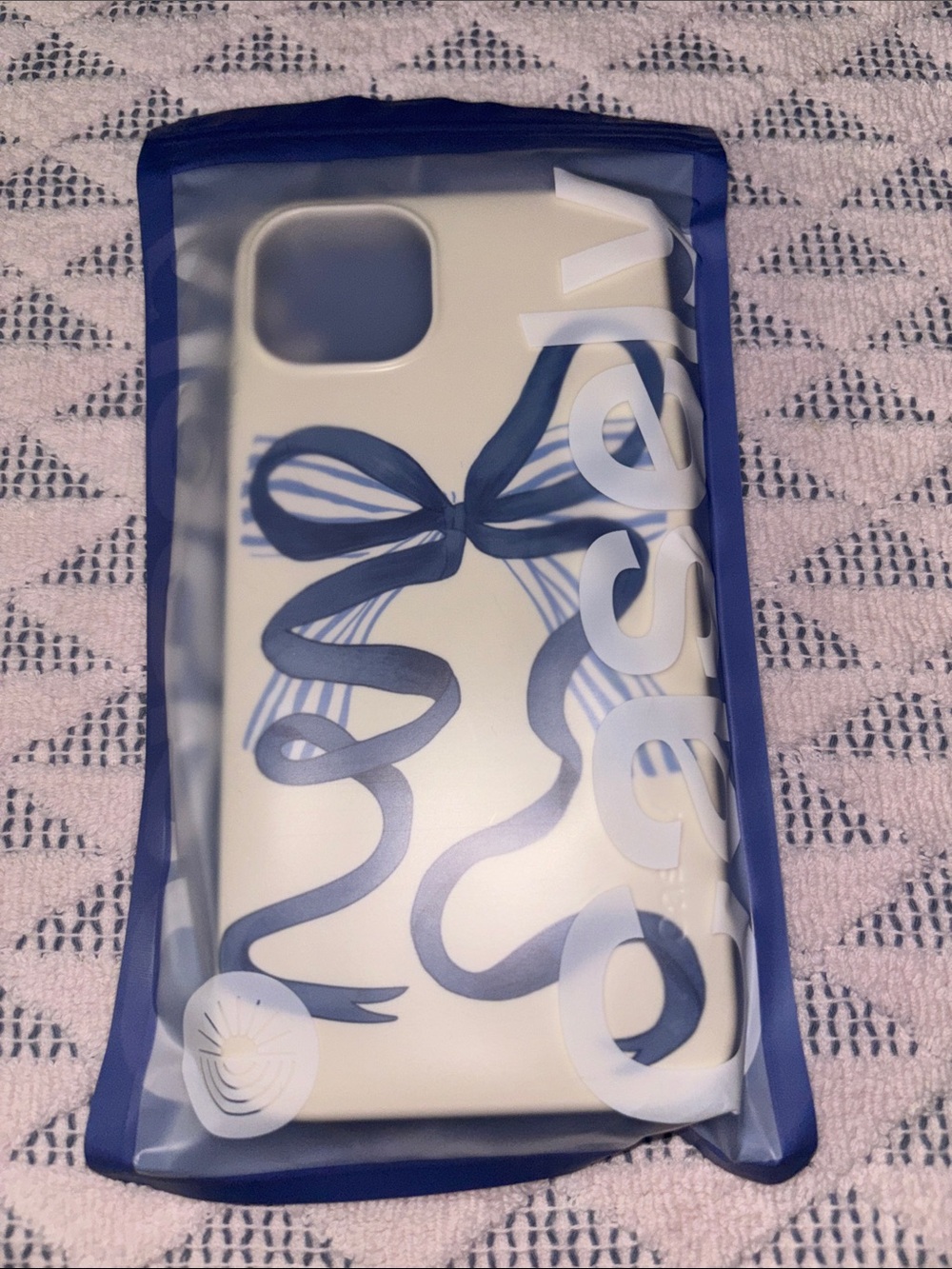 Casely Heartstrings Blue Bow Case-iPhone 15 Plus